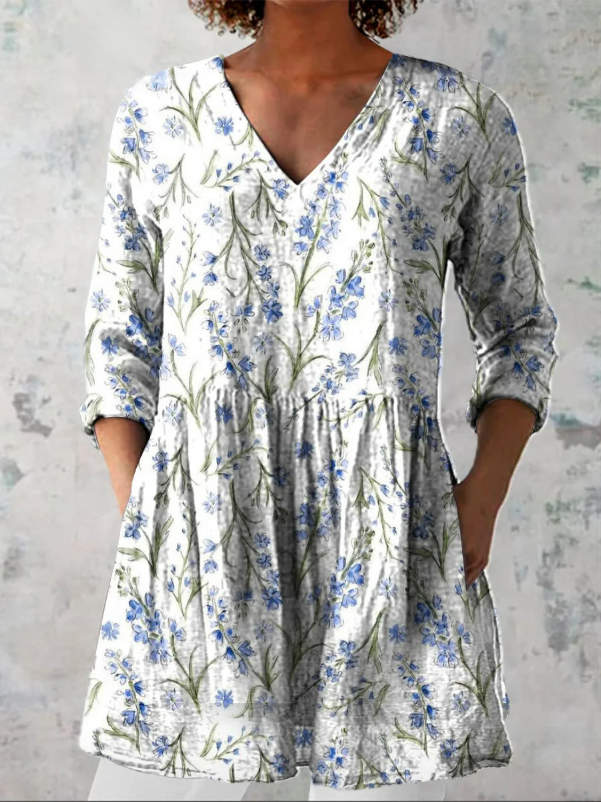 KIARA | BLUSA LARGA CON ESCOTE EN V